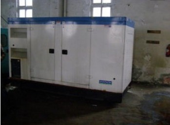 调兵山康明斯150kw大型柴油二手发电机组